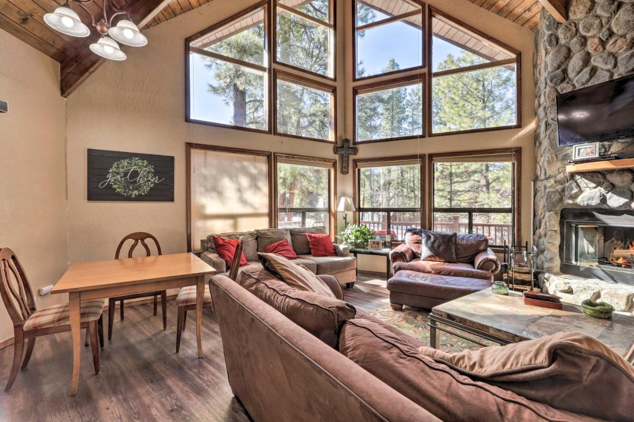 Munds Park Cabin With Fire Pit And Wraparound Porch! Экстерьер фото